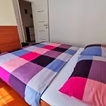 아파트 Fuer 4 Personen- 50m Vom Entfernt By Interhome *