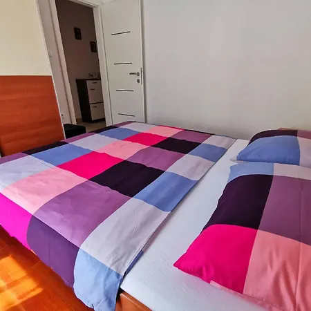 Lejlighed Fuer 4 Personen- 50m Vom Entfernt By Interhome *