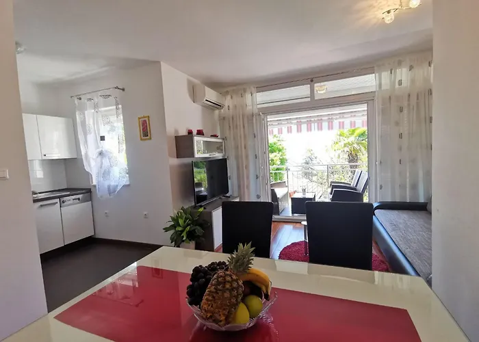 Apartman Fuer 4 Personen- 50m Vom Entfernt By Interhome