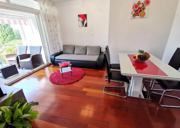 Fuer 4 Personen- 50m Vom Entfernt By Interhome Apartman *