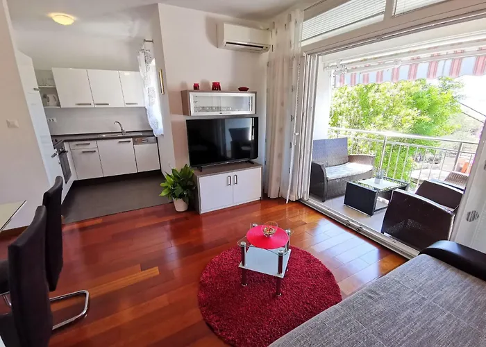 Fuer 4 Personen- 50m Vom Entfernt By Interhome