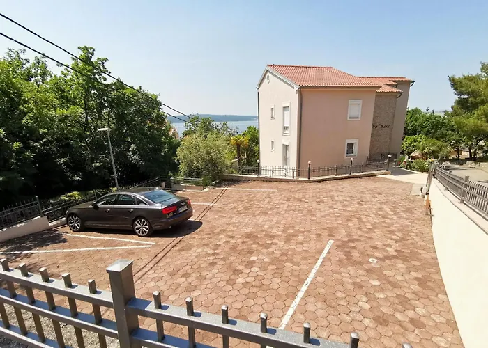 Fuer 4 Personen- 50m Vom Entfernt By Interhome Apartman Dramalj
